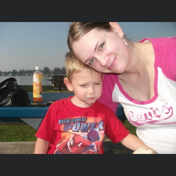 MIZ_J is going live!!!!!! LIKE this flyer and be notified! - Picture 4 of 8